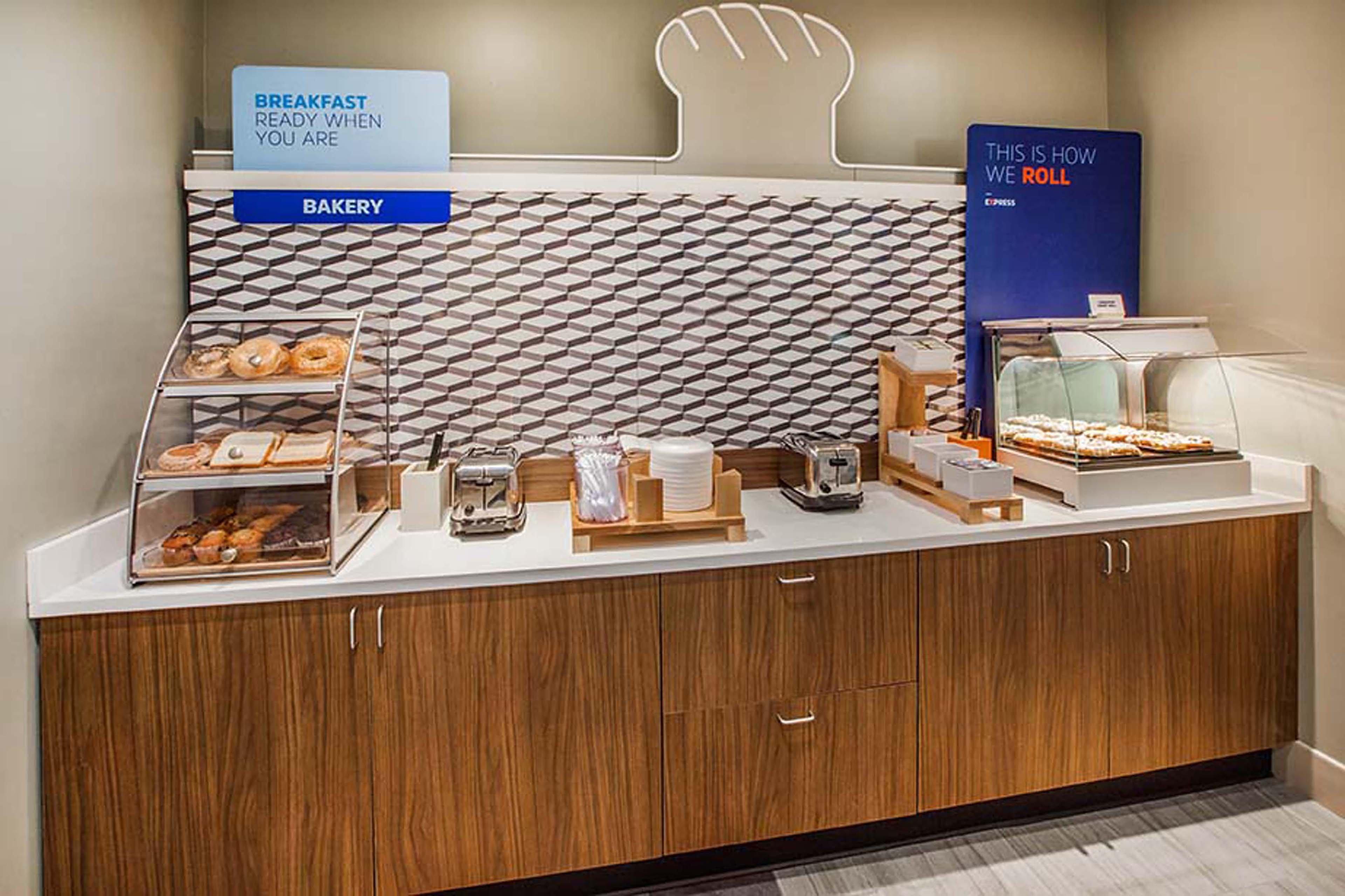 Holiday Inn Express & Suites Bay City By Ihg Екстер'єр фото