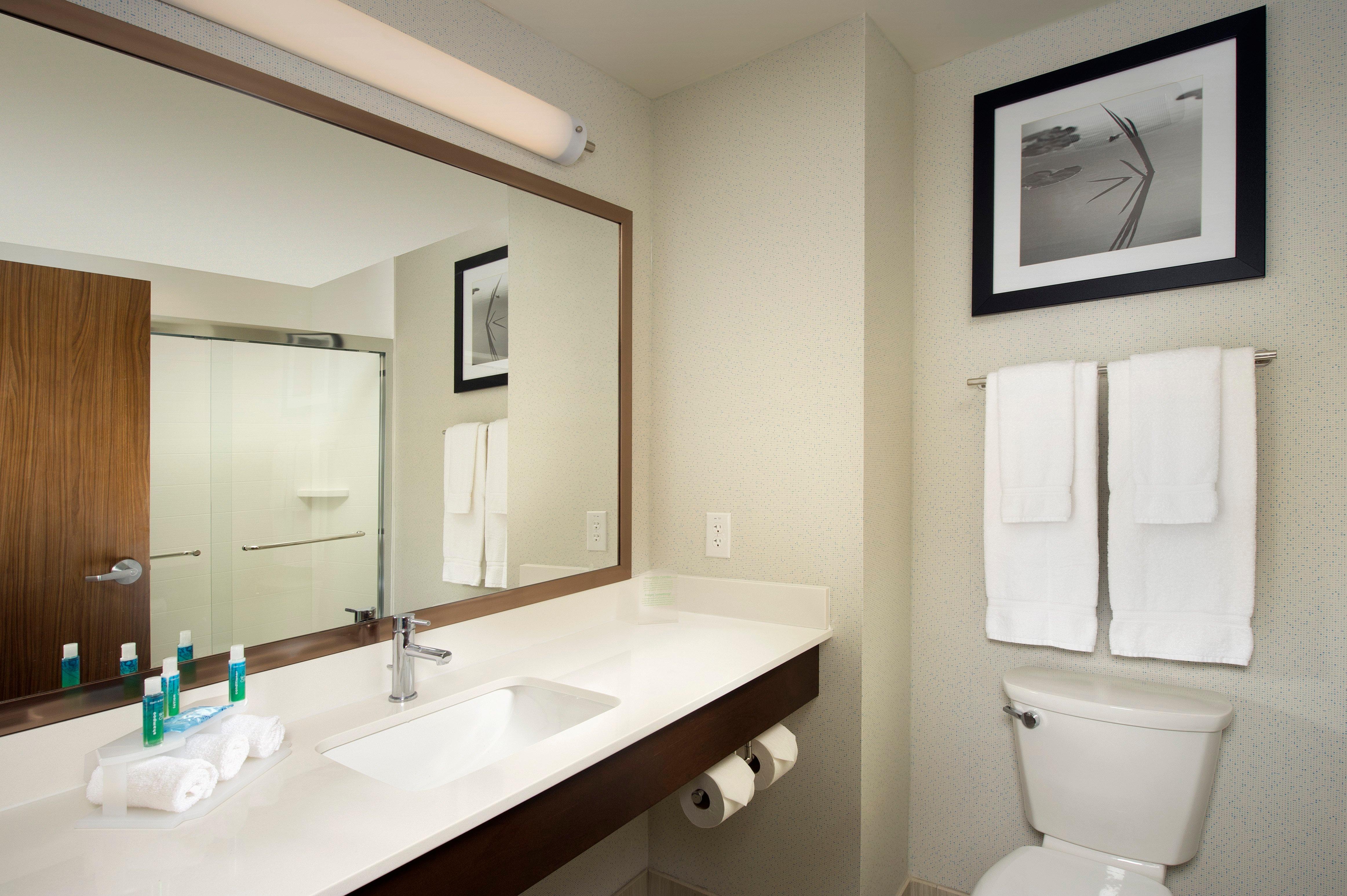 Holiday Inn Express & Suites Bay City By Ihg Екстер'єр фото